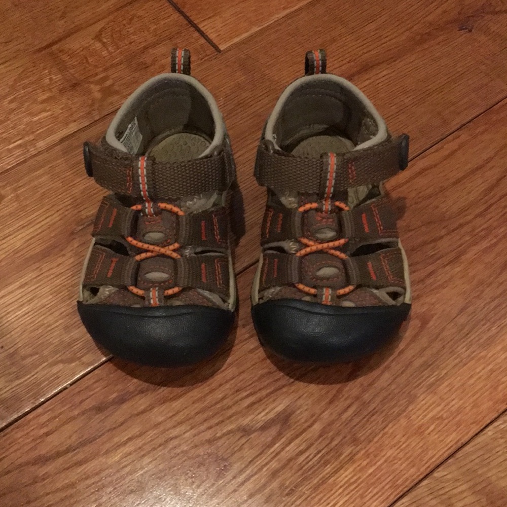 Keen shoes